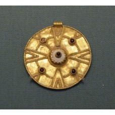 Transition from pagan to christian, cross with rays